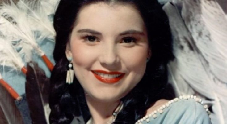 Debra Paget Shoe Size and Body Measurements