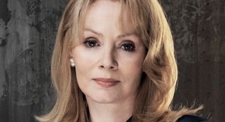 Jean Smart Shoe Size and Body Measurements