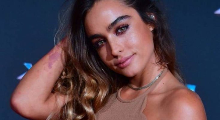 Sommer Ray Shoe Size and Body Measurements
