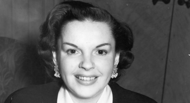 Judy Garland Shoe Size and Body Measurements