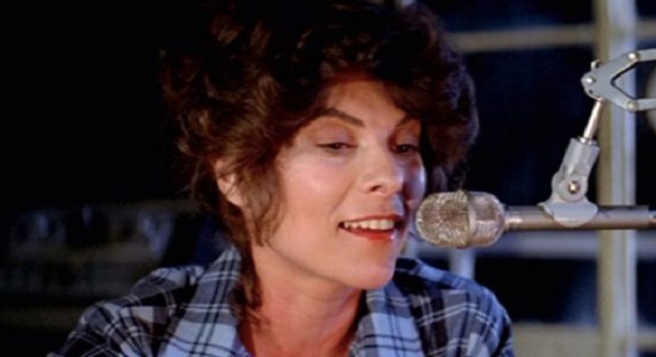 Adrienne Barbeau Shoe Size and Body Measurements