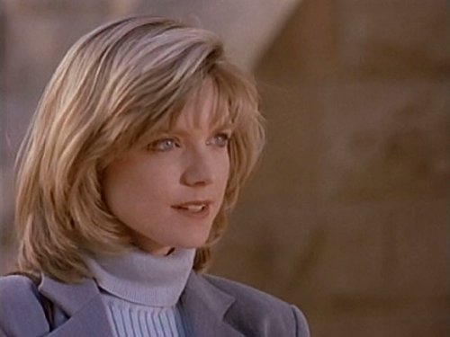 Courtney Thorne Smith Shoe Size and Body Measurements