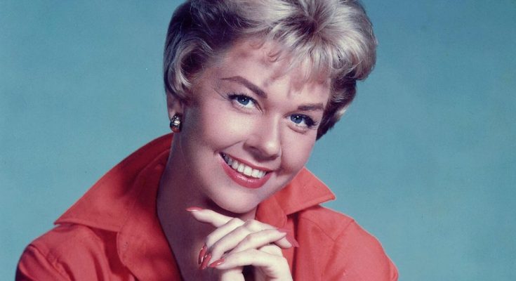 Doris Day Shoe Size and Body Measurements