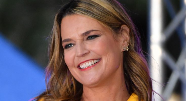 Savannah Guthrie Shoe Size and Body Measurements