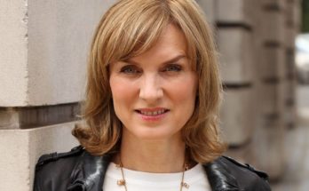 Fiona Bruce Shoe Size and Body Measurements