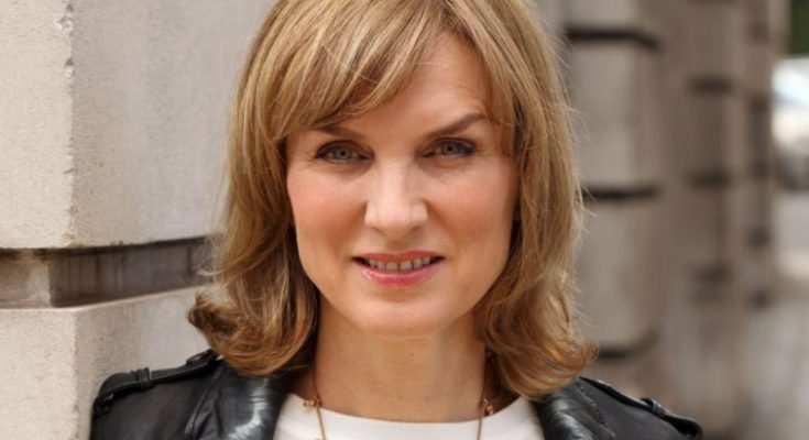 Fiona Bruce Shoe Size and Body Measurements