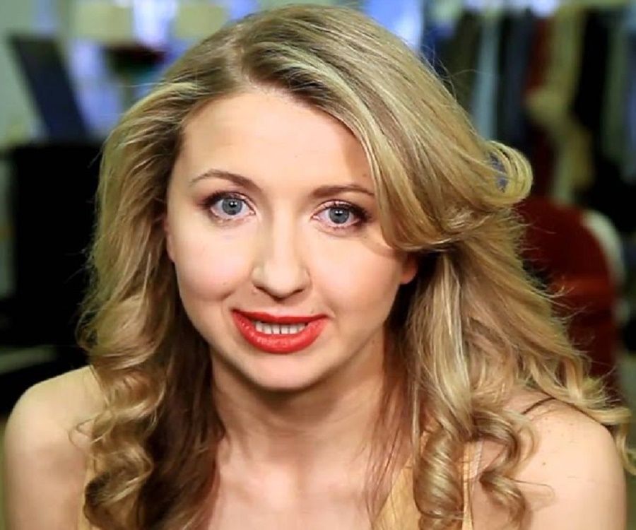 The American actress Nina Arianda made her first on-screen appearance in 20...