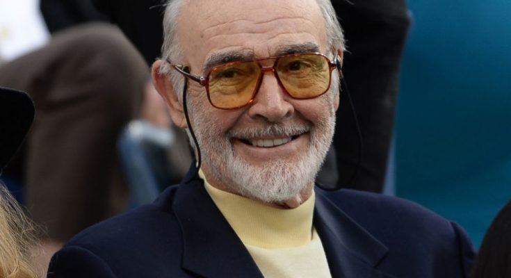 Sean Connery Shoe Size and Body Measurements