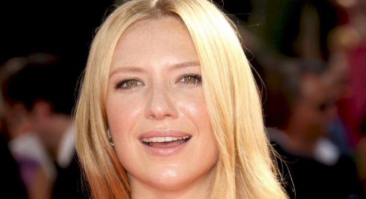 Anna Torv Shoe Size and Body Measurements