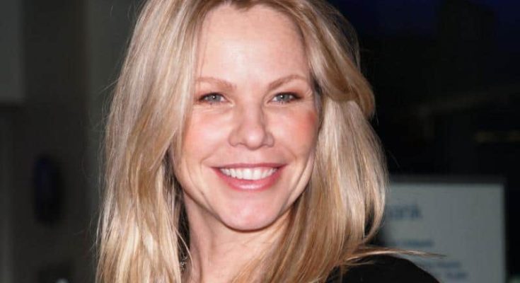 Andrea Roth Shoe Size and Body Measurements