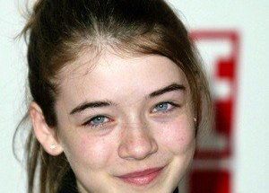 Sarah Bolger Shoe Size and Body Measurements