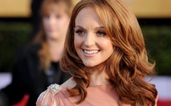 Jayma Mays Shoe Size and Body Measurements